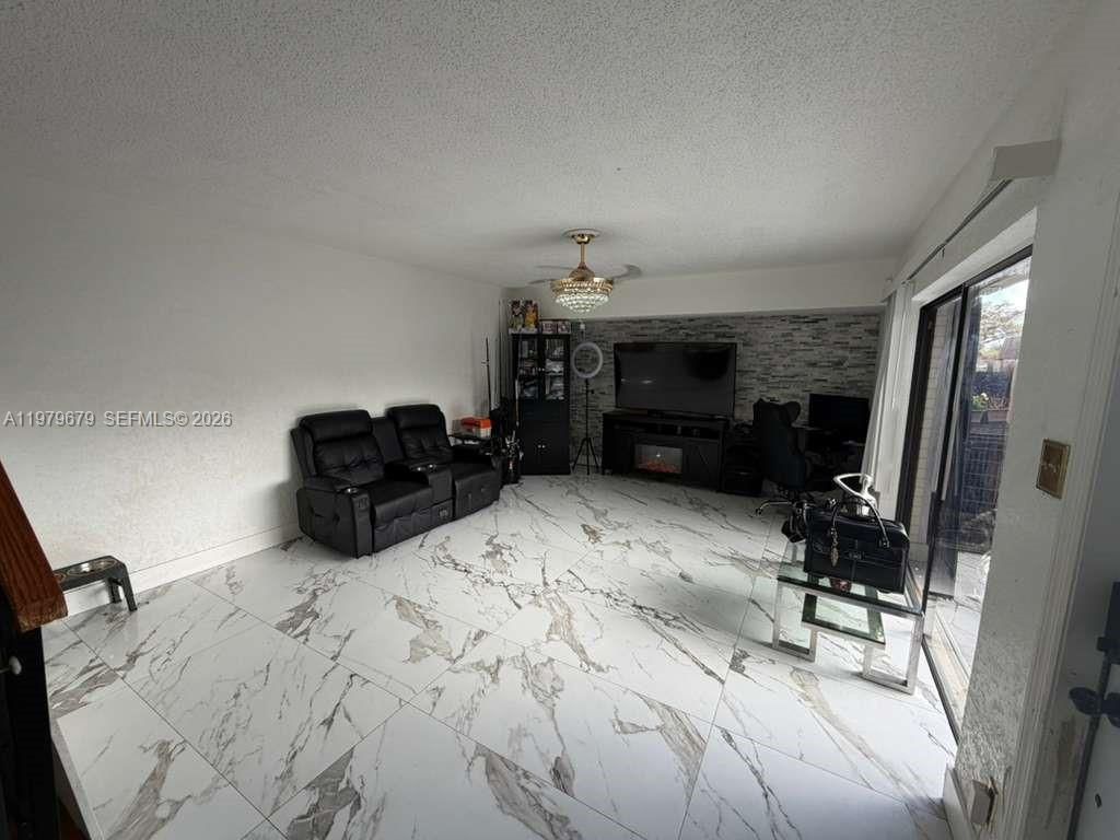 8209 SW 23rd Ct, Unit 17C, North Lauderdale, FL 33068 Photo