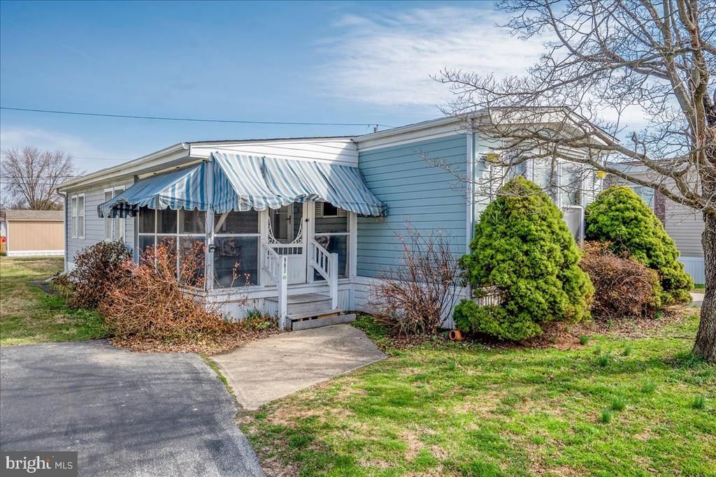 907 10th Avenue, Unit 714, Wilmington, DE 19808 Main Photo