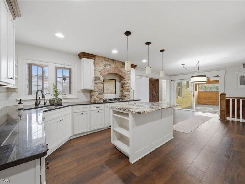 5014 East Boulevard NW, Canton, OH 44718 Photo 8