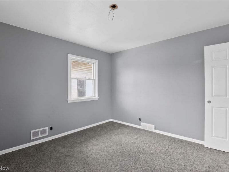 1420 Tampa Avenue, Cleveland, OH 44109 Photo 13