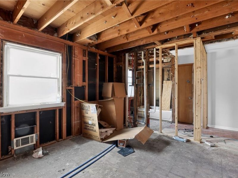 1420 Tampa Avenue, Cleveland, OH 44109 Photo 21