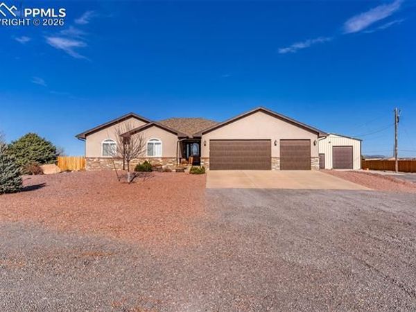 915 N Matt Drive, Pueblo, CO 81007