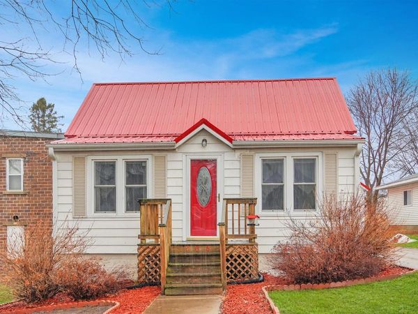 906 Center STREET, Wilton, WI 54670