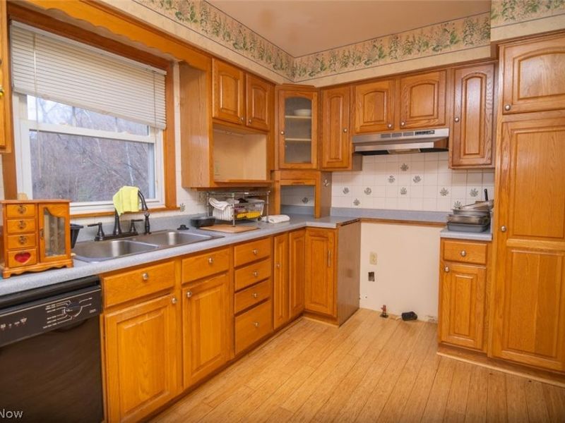 60830 Shaver Hill Road, Shadyside, OH 43947 Photo 2