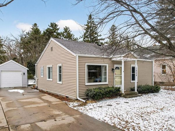 1848 Highway 96 E, White Bear Lake, MN 55110