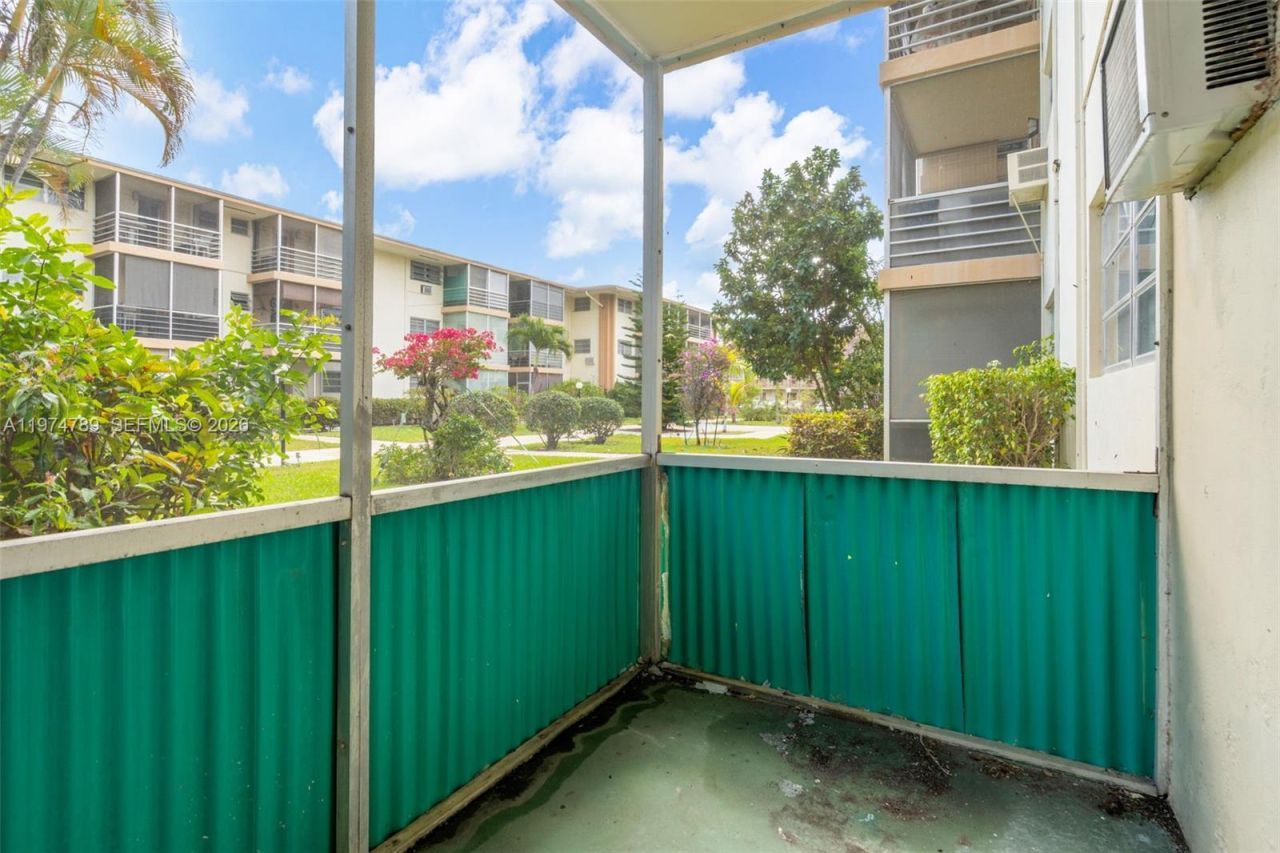 17050 NE 14th Ave , Unit 106, Miami, FL 33162 Photo