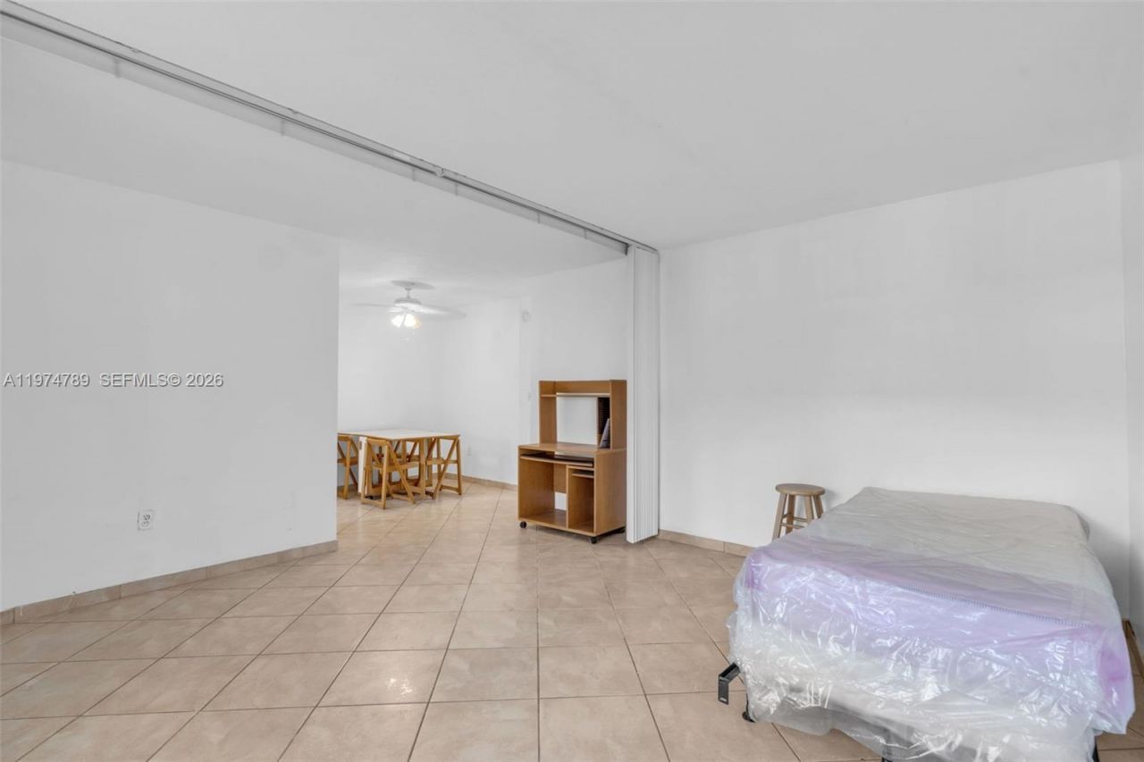 17050 NE 14th Ave , Unit 106, Miami, FL 33162 Photo