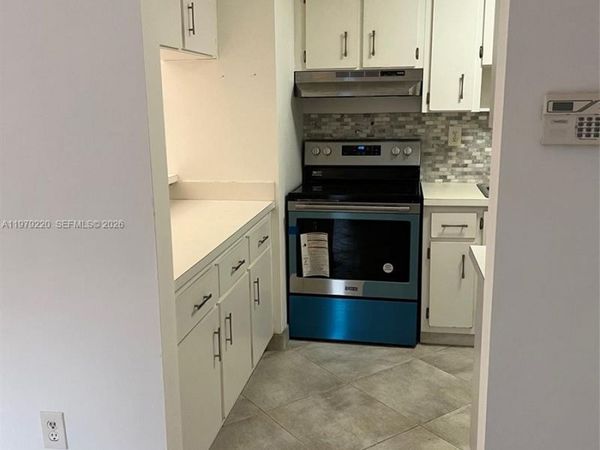 20760 NE 4th Ct , Unit 207, Miami, FL 33179