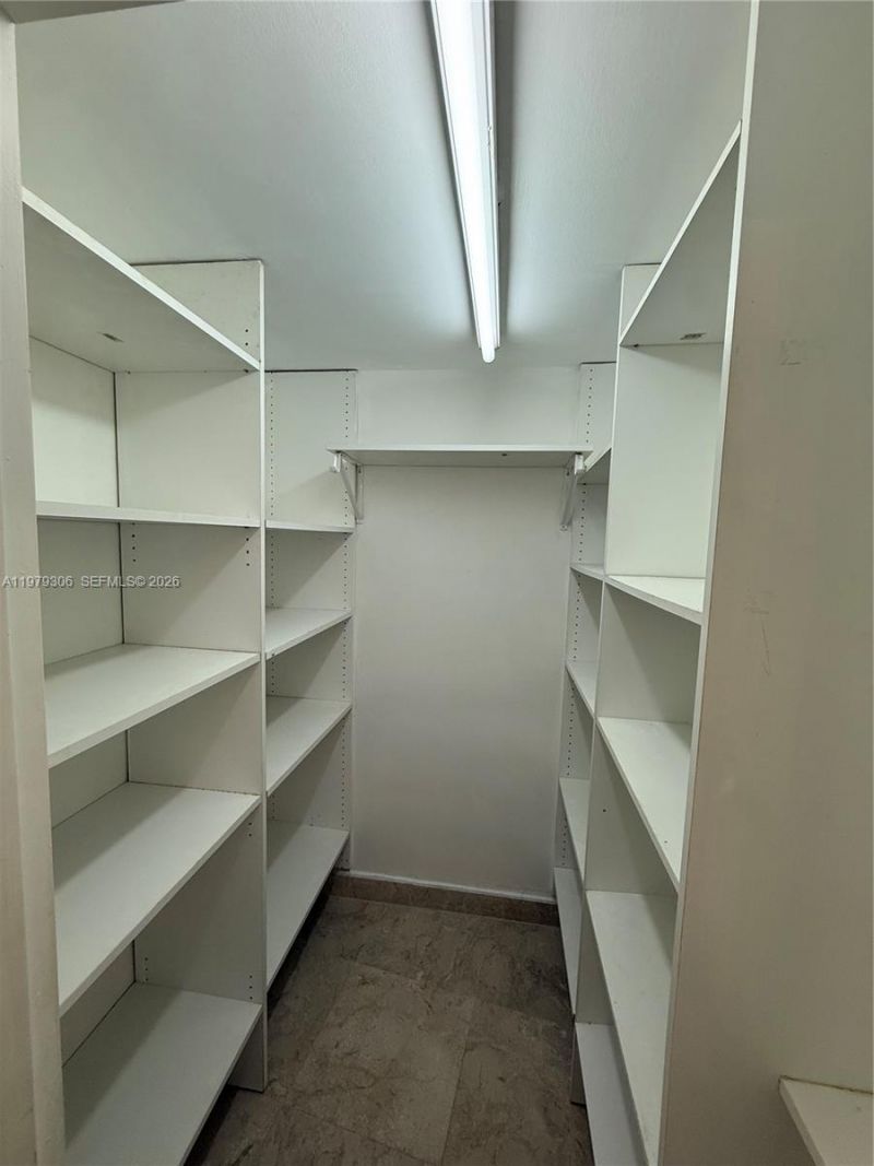 5255 Collins Ave , Unit 7B, Miami Beach, FL 33140 Photo