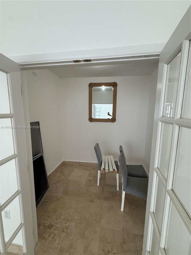 5255 Collins Ave , Unit 7B, Miami Beach, FL 33140 Photo