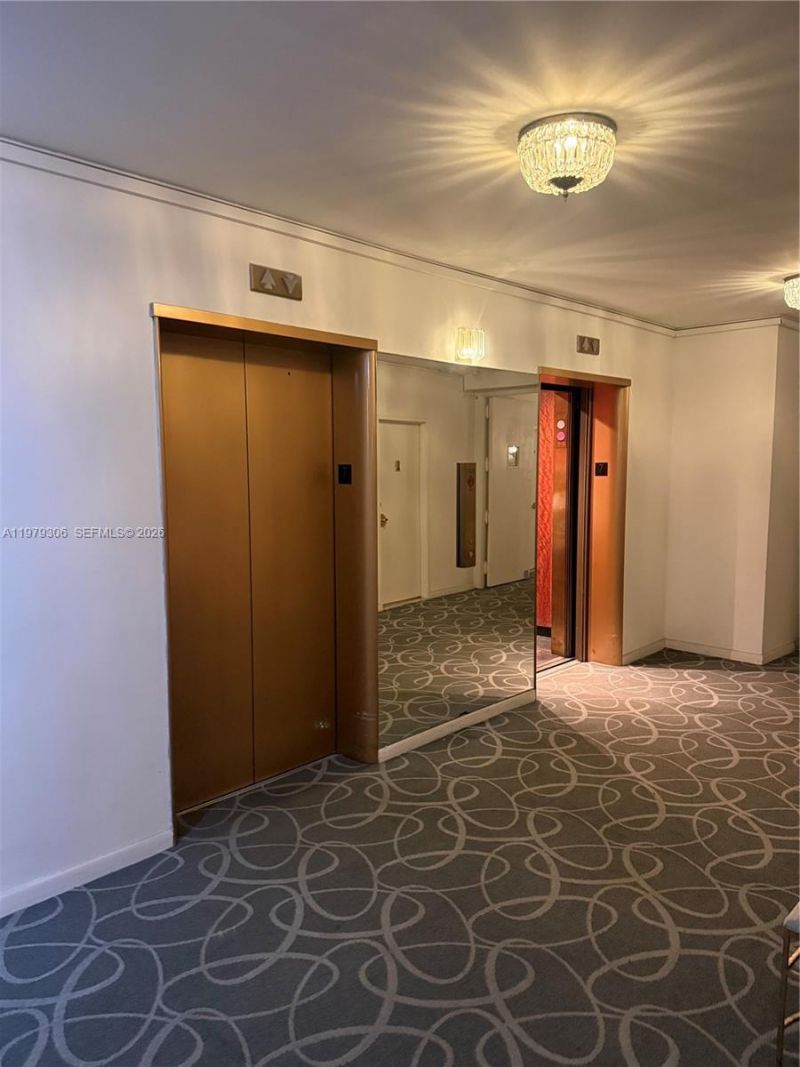 5255 Collins Ave , Unit 7B, Miami Beach, FL 33140 Photo