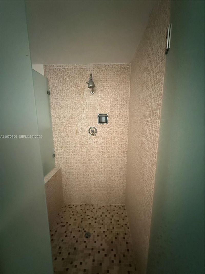 5255 Collins Ave , Unit 7B, Miami Beach, FL 33140 Photo