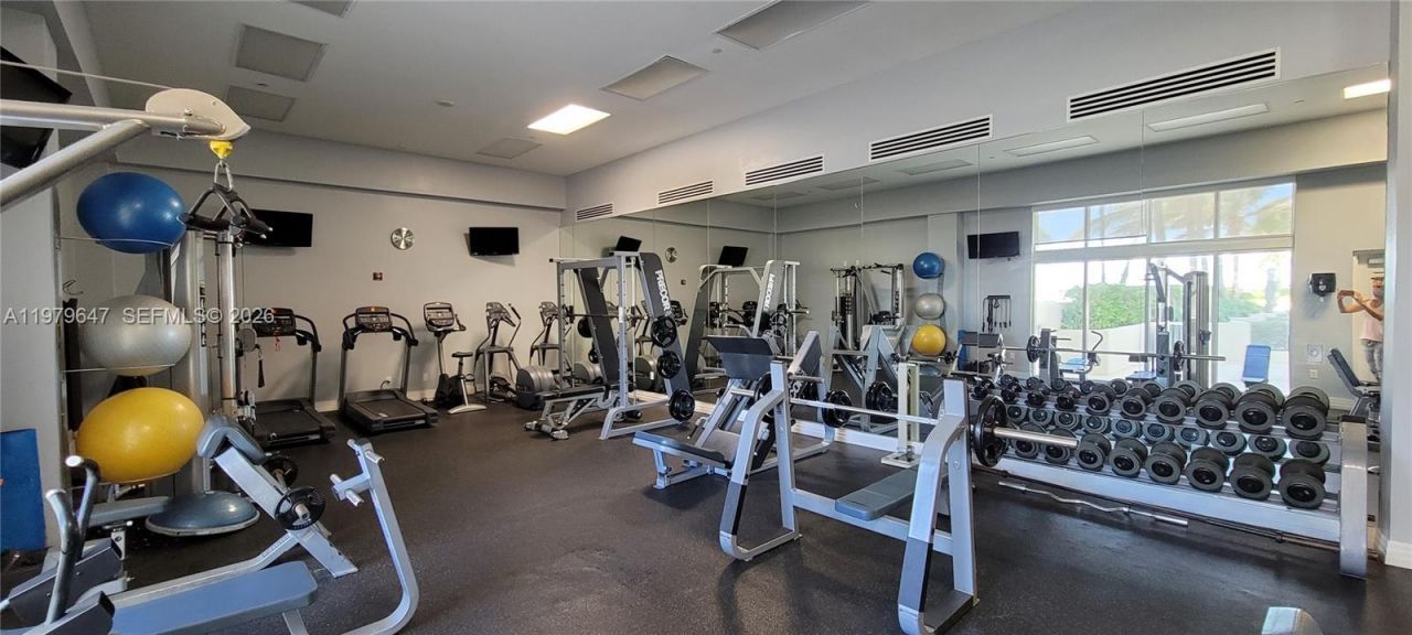 6917 Collins Ave, Unit 1620, Miami Beach, FL 33141 Photo