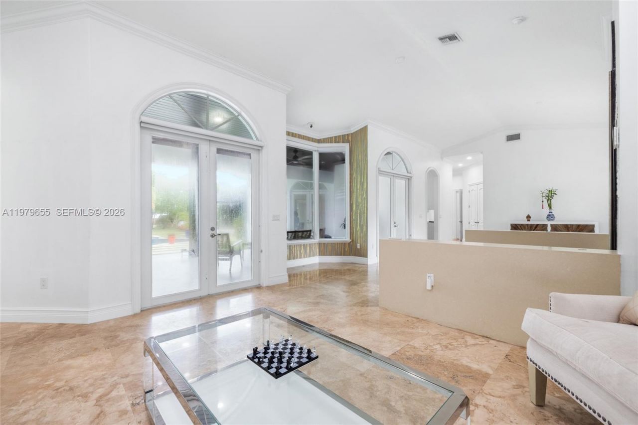 11950 SW 43rd St , Miami, FL 33175 Photo