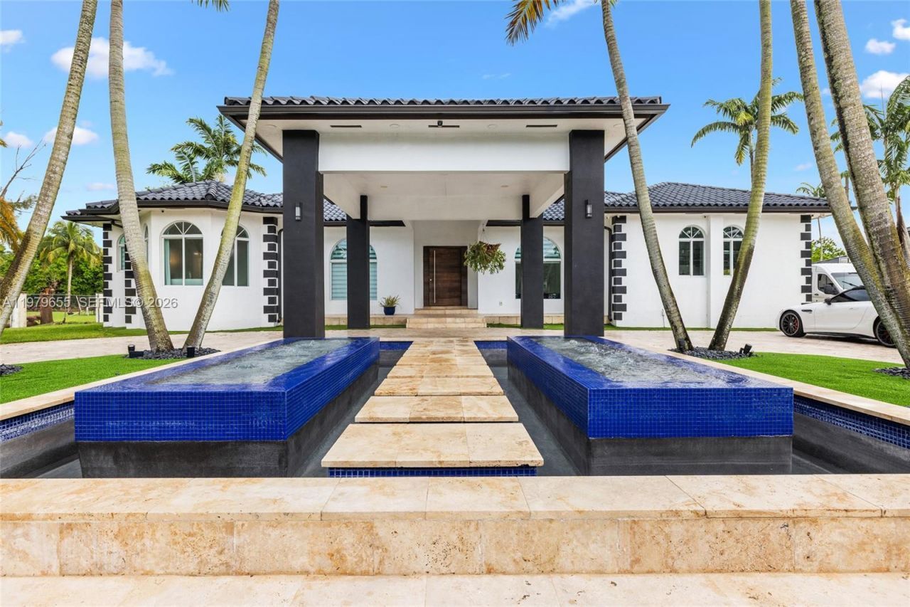 11950 SW 43rd St , Miami, FL 33175 Photo