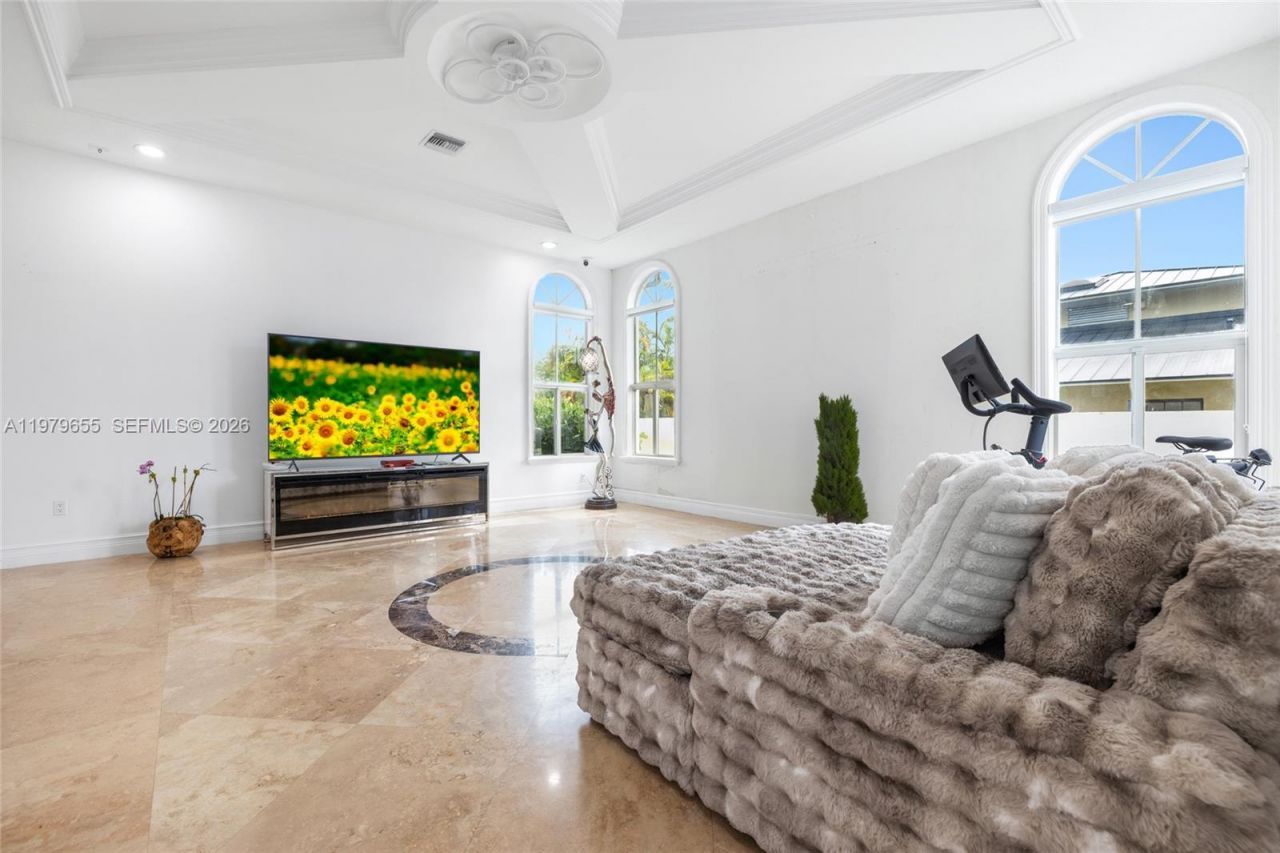 11950 SW 43rd St , Miami, FL 33175 Photo