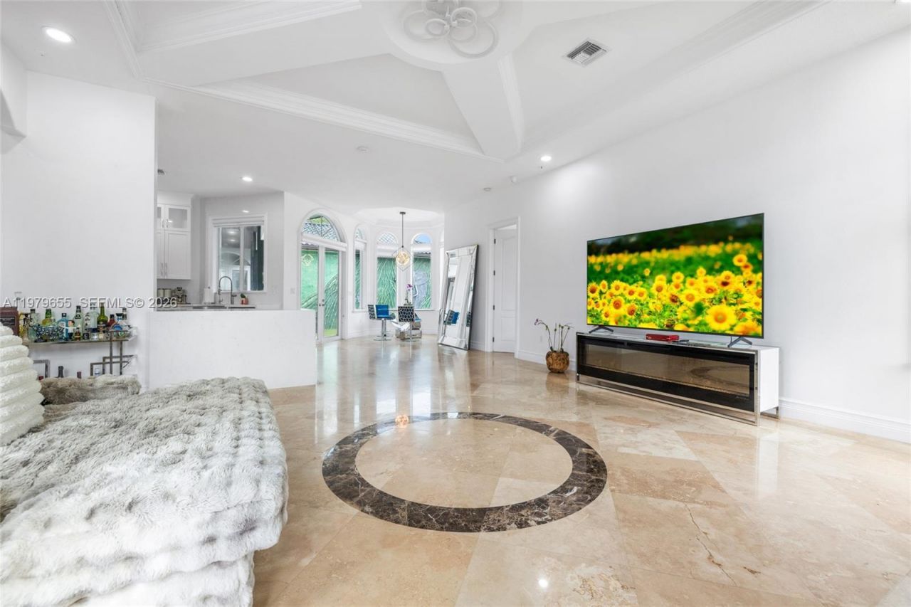 11950 SW 43rd St , Miami, FL 33175 Photo