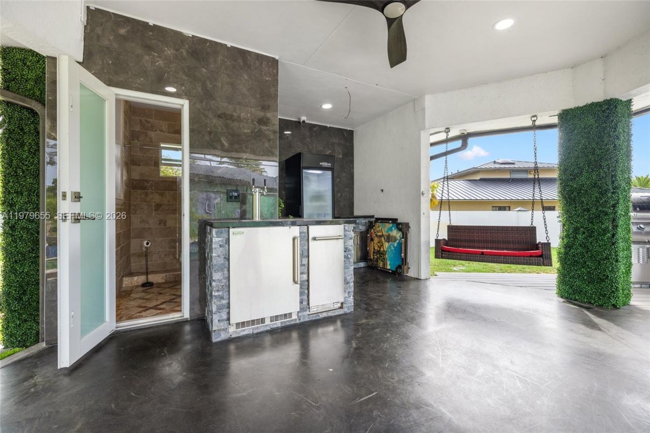 11950 SW 43rd St , Miami, FL 33175 Photo