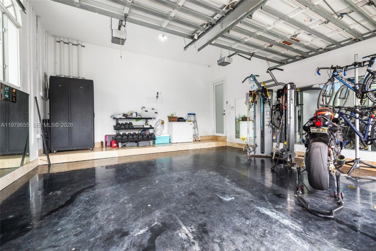 11950 SW 43rd St , Miami, FL 33175 Photo