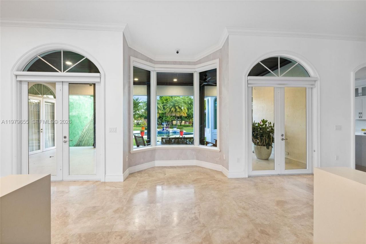 11950 SW 43rd St , Miami, FL 33175 Photo