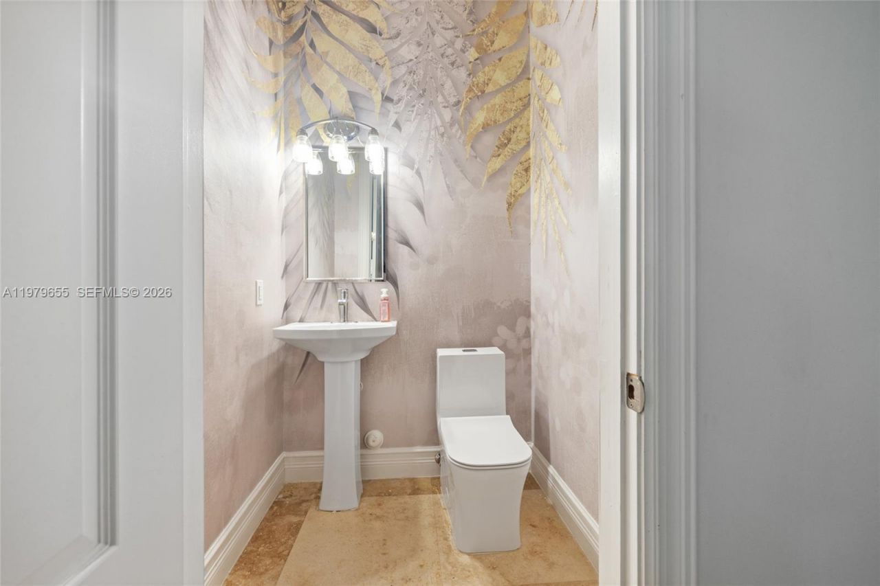 11950 SW 43rd St , Miami, FL 33175 Photo