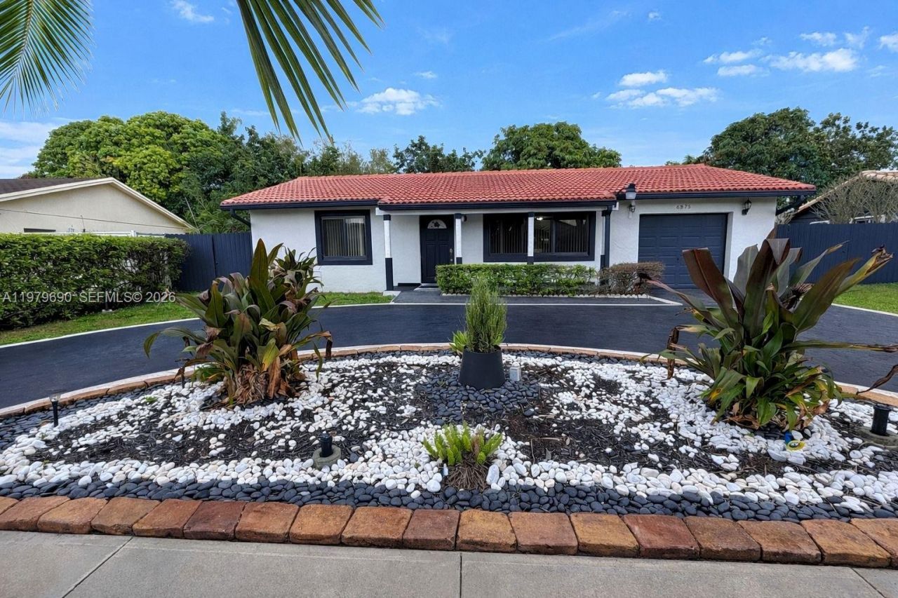 6875 SW 148th Ct, Miami, FL 33193 Photo