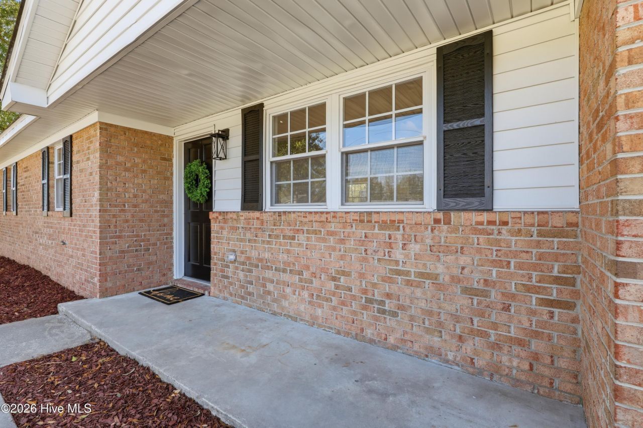 317 Westchester Road, Wilmington, NC 28409 Main Photo