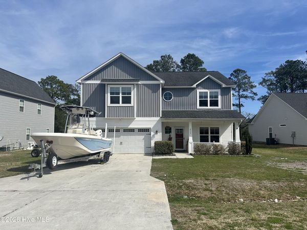 238 E Ivybridge Drive , Hubert, NC 28539