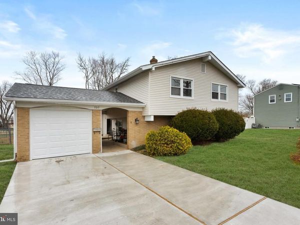 707 PARRY BOULEVARD, CINNAMINSON, NJ 08077