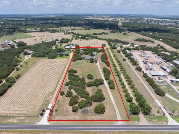 1959 County Road 200 , Liberty Hill, TX 78642