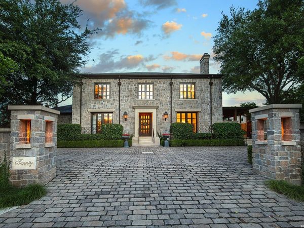 20 Thornhurst, San Antonio, TX 78218