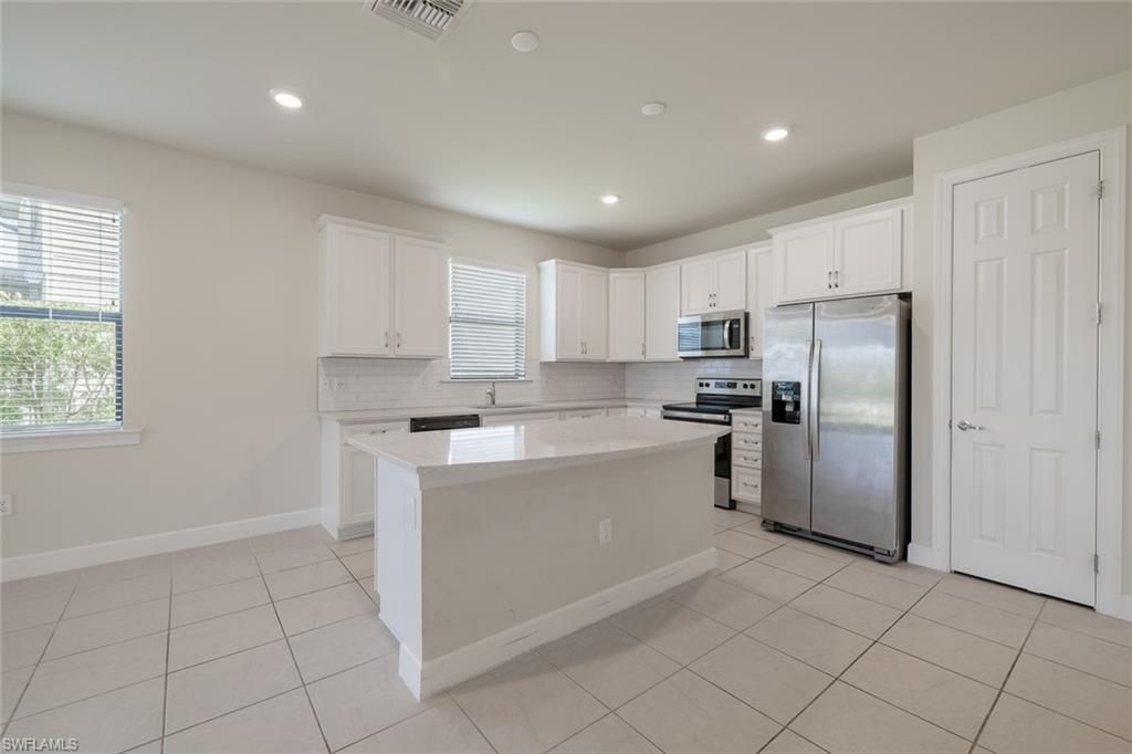 3922 Spotted Eagle Way , Fort Myers, FL 33966 Photo