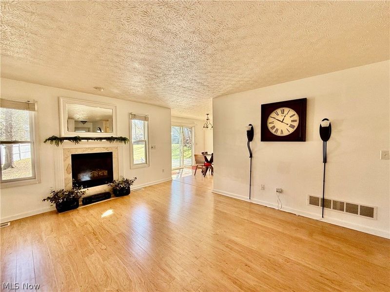 8524 Manchester Avenue NW, Canal Fulton, OH 44614 Photo 12