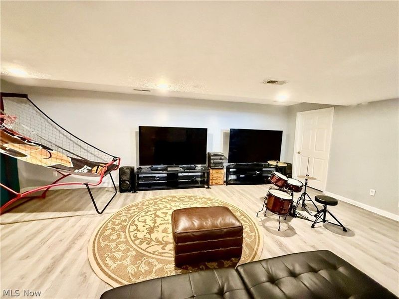 8524 Manchester Avenue NW, Canal Fulton, OH 44614 Photo 26