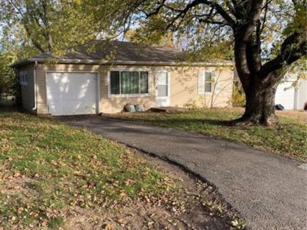 2213 S 39th Street, Kansas City, KS 66106
