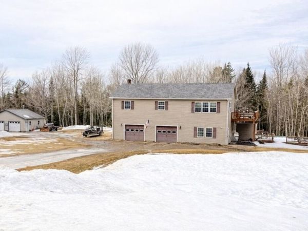 311 Phinney Farm Road, Lincoln, ME 04457