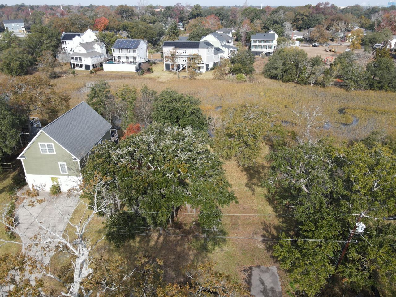 1062 Glenshaw Street Photo 13