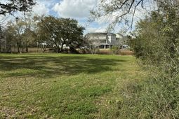 1062 Glenshaw Street photo 4