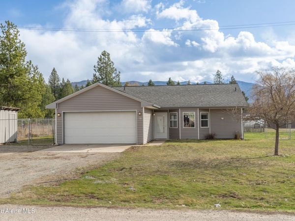 152 Cherry LN , Moyie Springs, ID 83845