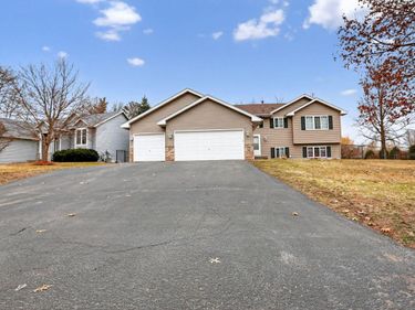 696 79th Street, Lino Lakes, MN 55014