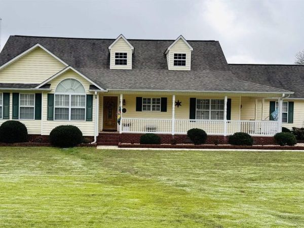 384 Lawson Gap Road, Boaz, AL 35956