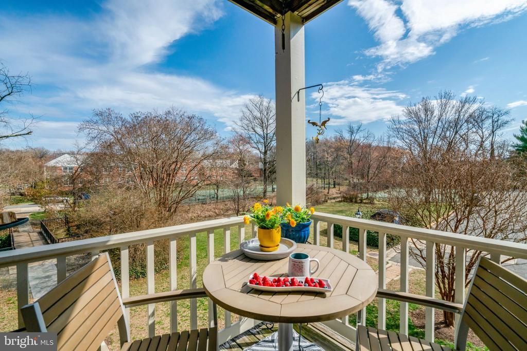 6611 E Wakefield Drive, Unit B1, Alexandria, VA 22307 Main Photo