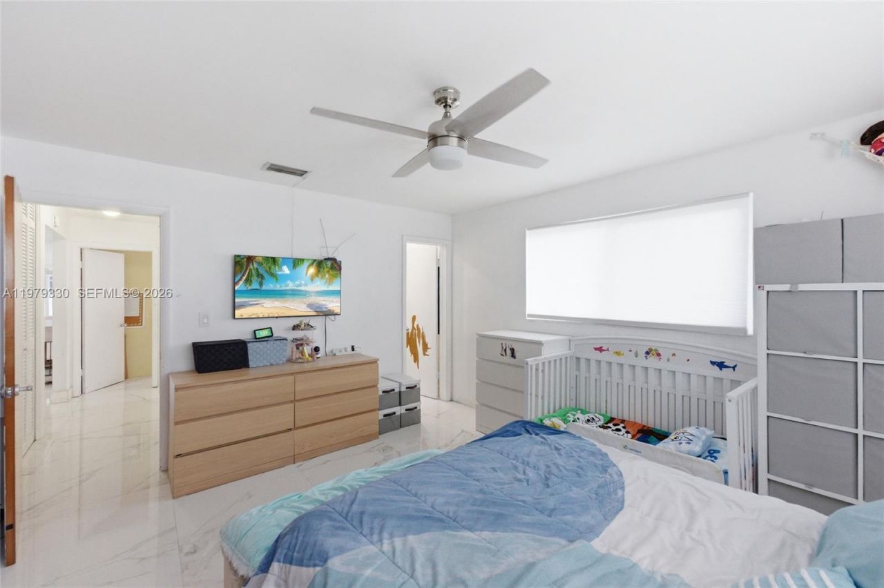 1101 NW 86th Ter, Pembroke Pines, FL 33024 Photo