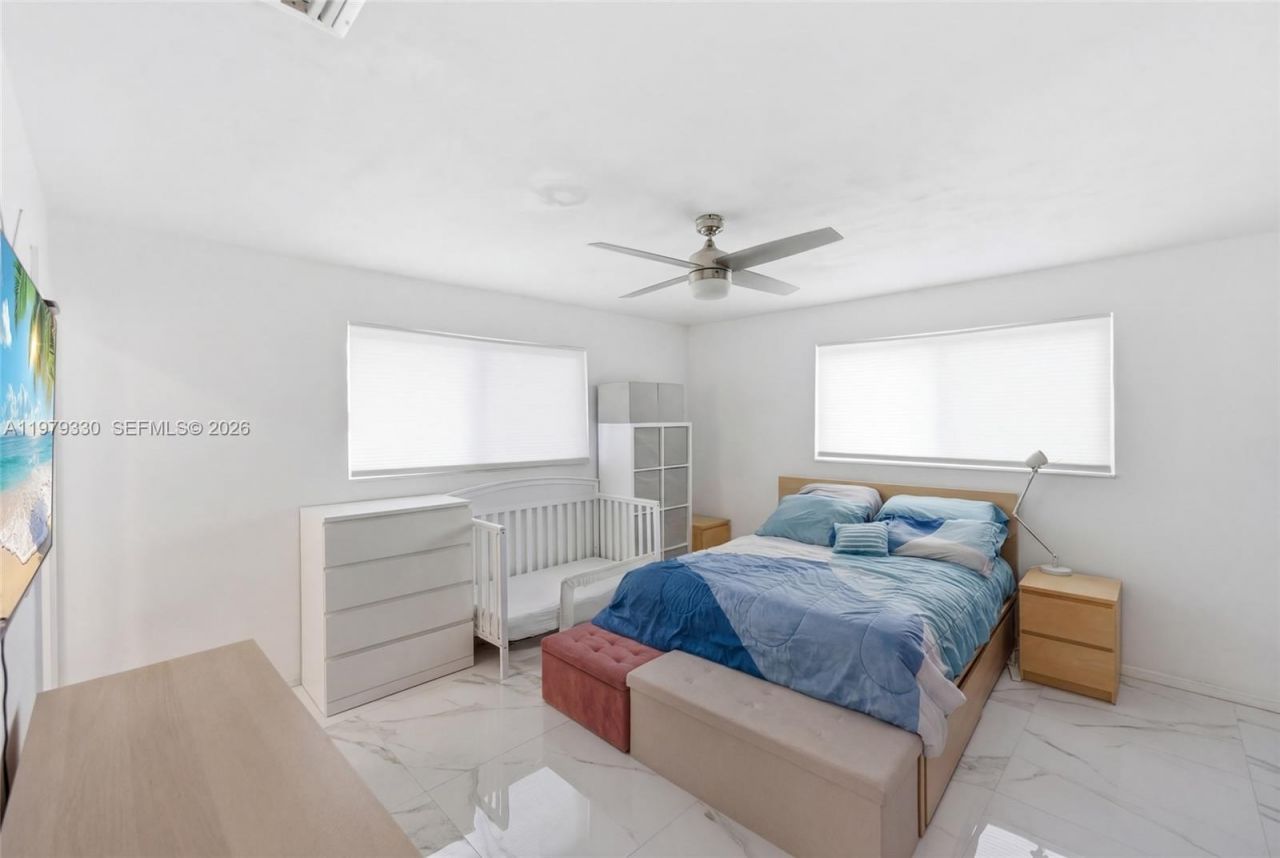 1101 NW 86th Ter, Pembroke Pines, FL 33024 Photo