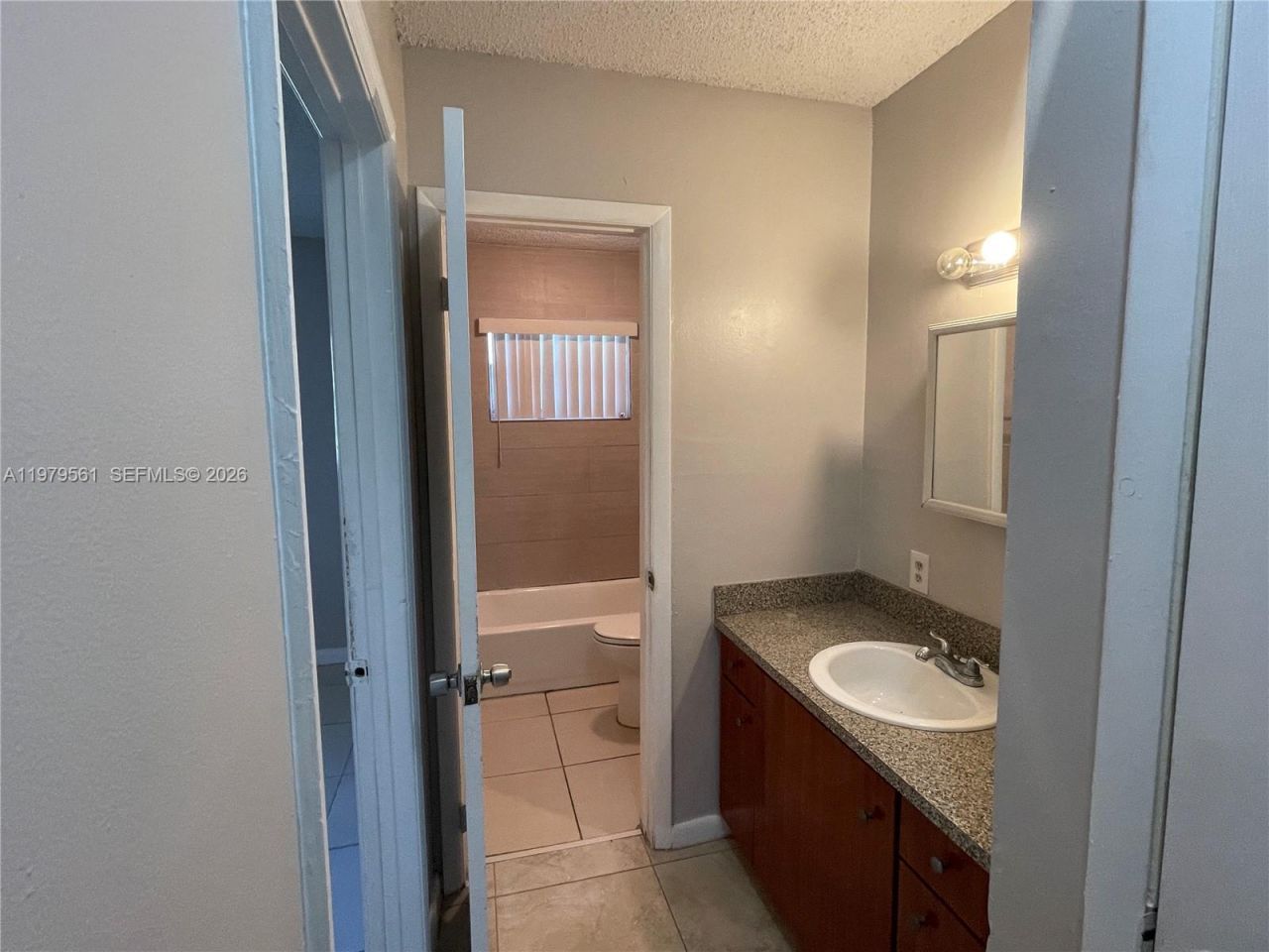 716 SW 16th Ave, Unit 2, Fort Lauderdale, FL 33312 Photo