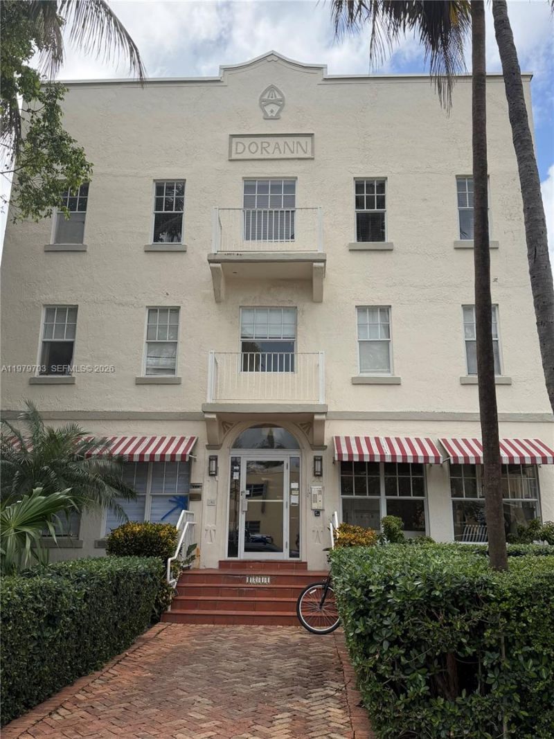 1244 Pennsylvania Ave , Unit 305, Miami Beach, FL 33139 Photo