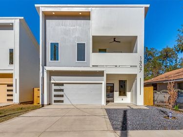 1307 Valley Street, Dallas, TX 75203