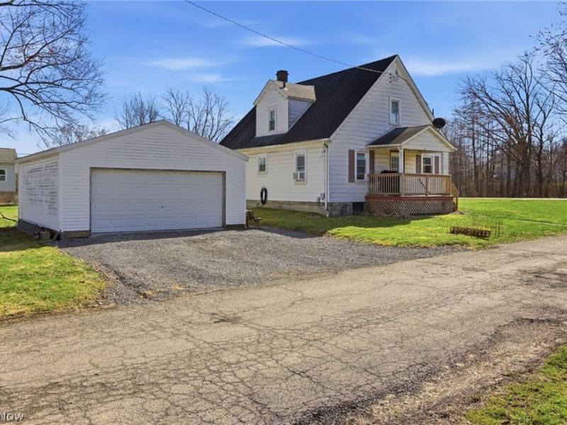 2847 Youngstown Avenue, Mc Donald, OH 44437 Photo 3