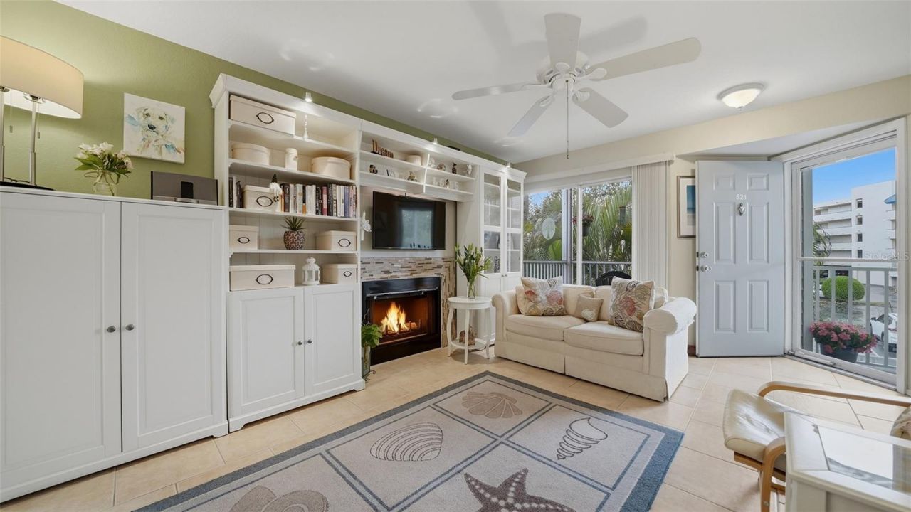 850 S Tamiami Trail , Unit 521, Sarasota, FL 34236 Photo