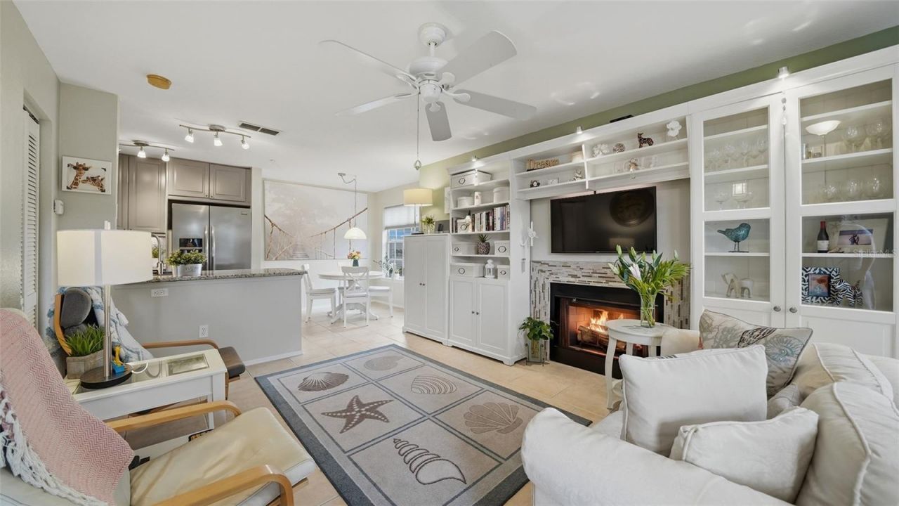 850 S Tamiami Trail , Unit 521, Sarasota, FL 34236 Photo